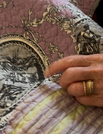 French Lavender Toile Quilt