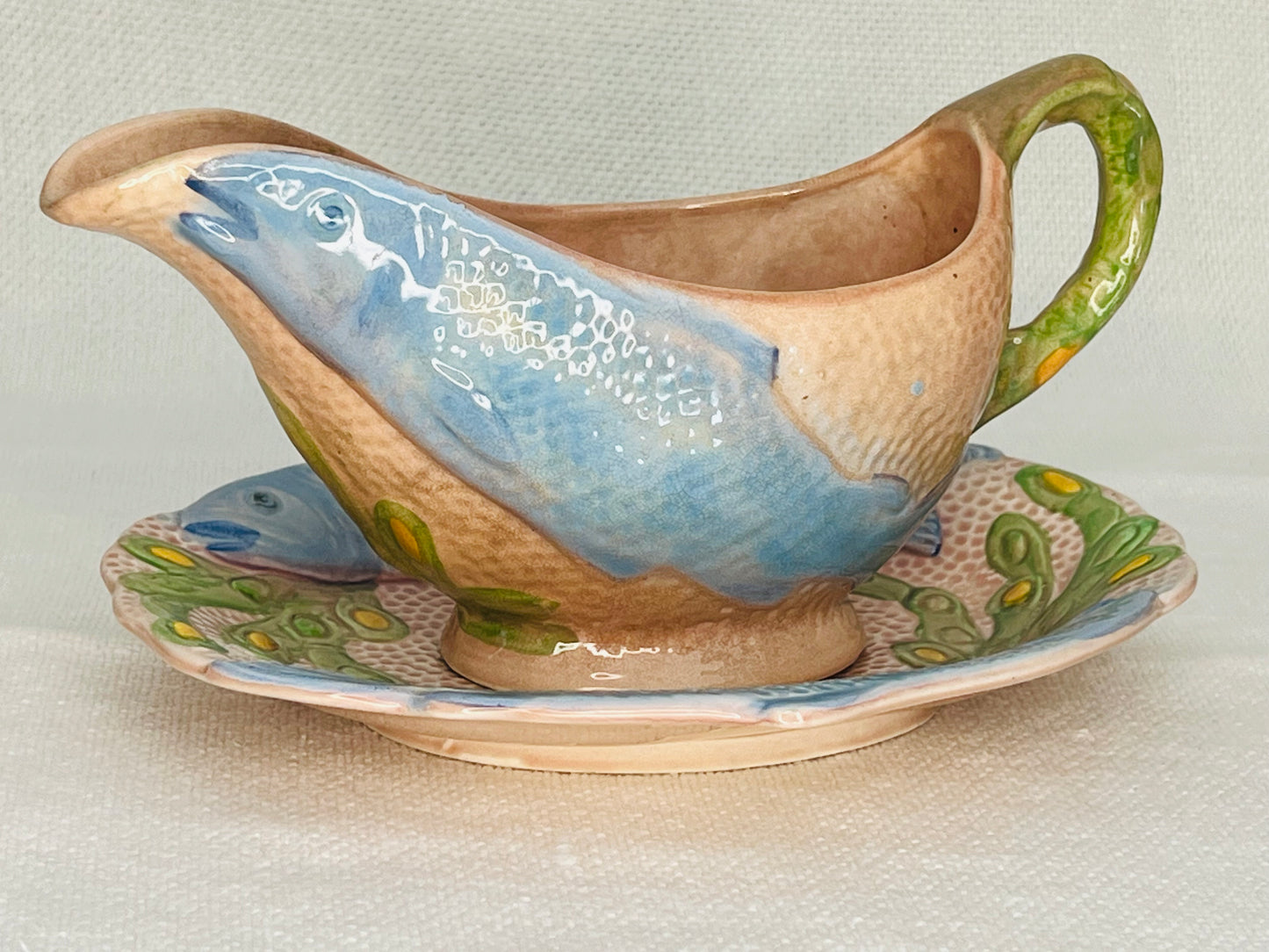 Art Deco Melba Ware Fish Plates, Serving Platter & Gravy Boat | roam. Global Treasures