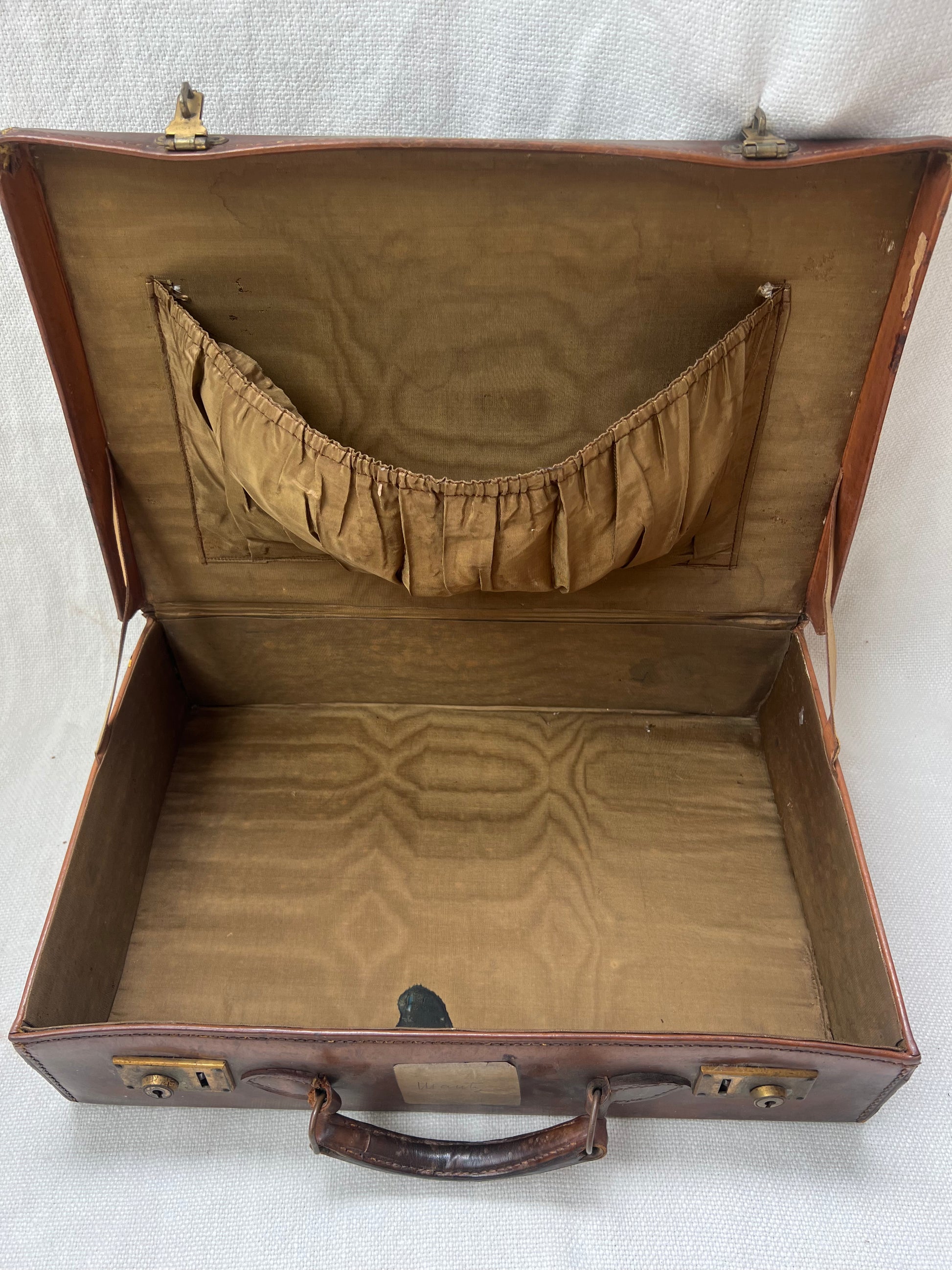 Small Grand Tour of Europe Leather Suitcase | roam. Global Treasures